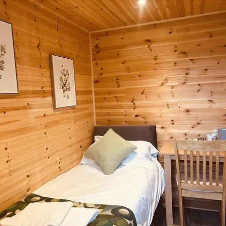 The Castle Hotel Talgarth Room photo