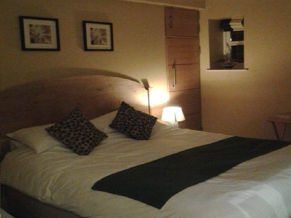 The Castle 3*